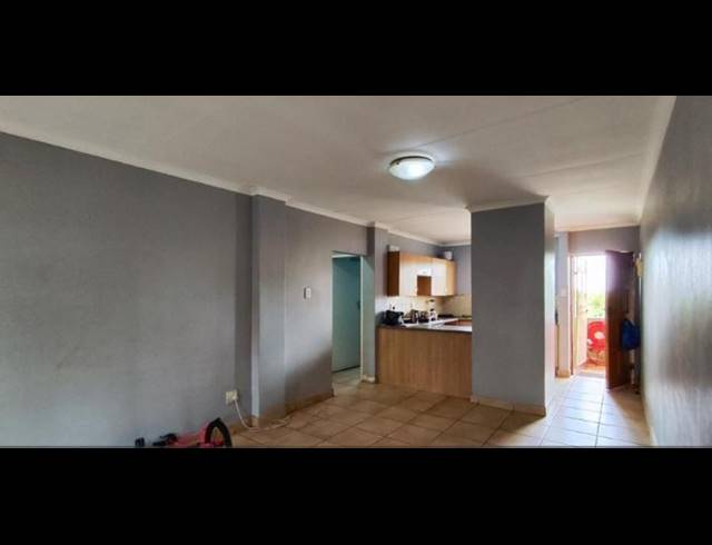 2 BEDROOM APARTMENT FOR SALE IN CASTLEVIEW